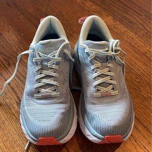 Like new Womens Hoka One Bondi 7